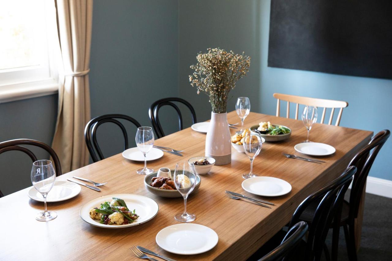 ホテル Robertson Public House And Kitchen エクステリア 写真