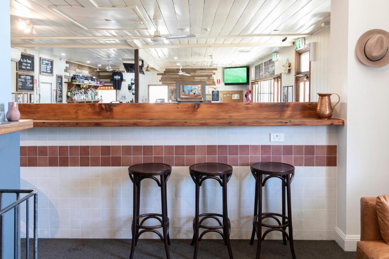 ホテル Robertson Public House And Kitchen エクステリア 写真