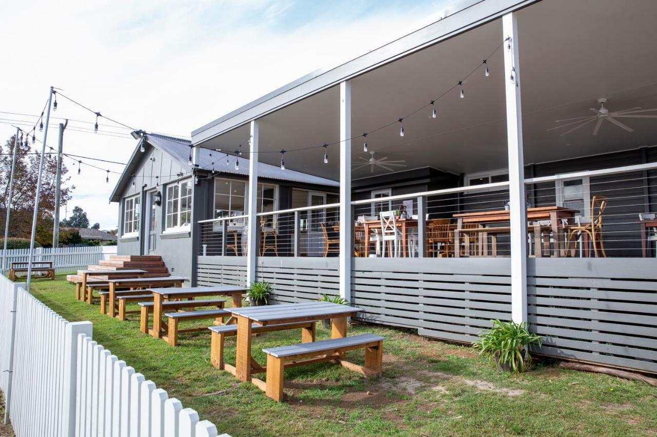 ホテル Robertson Public House And Kitchen エクステリア 写真
