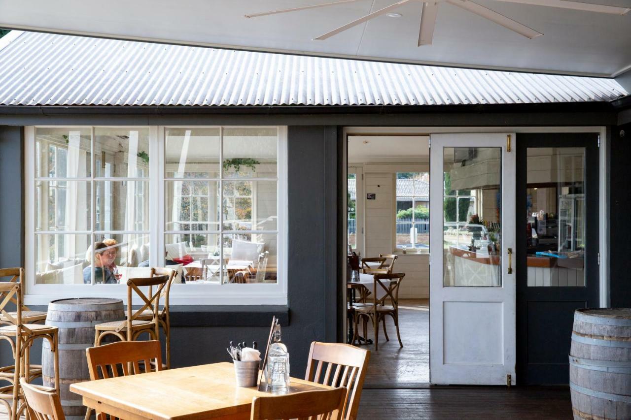 ホテル Robertson Public House And Kitchen エクステリア 写真